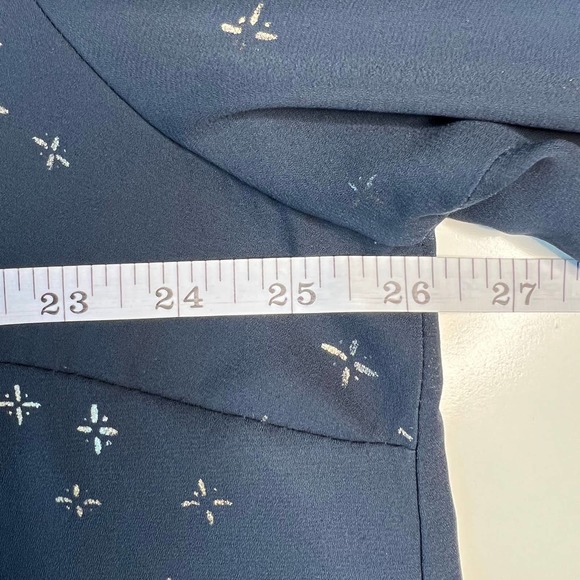 Torrid Women's Blouse Navy Blue - Silver Star Print Sheer Top Size 1 (1X/14-16) - Picture 5 of 10